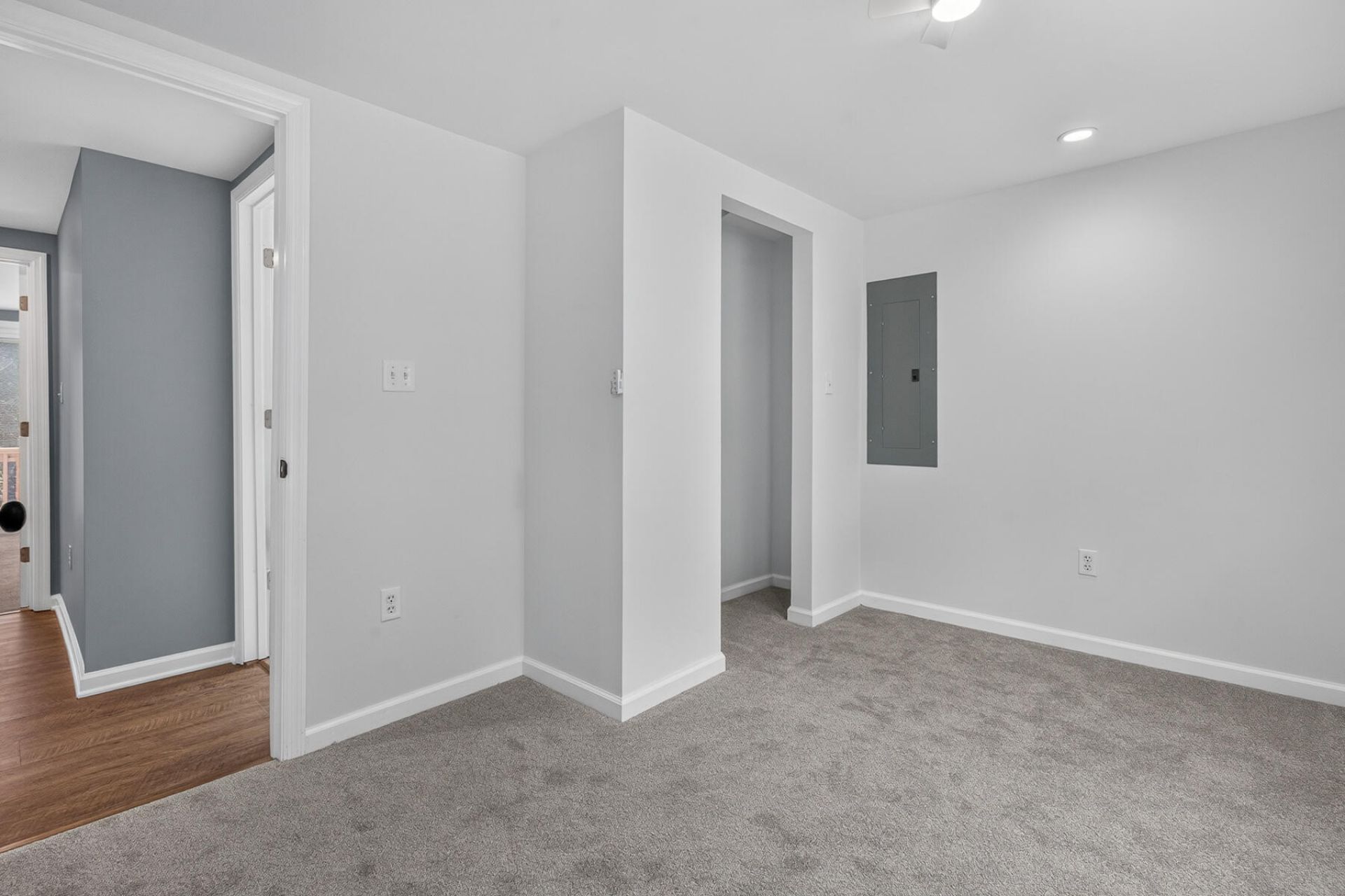 1085 Homestead Road Photo 41