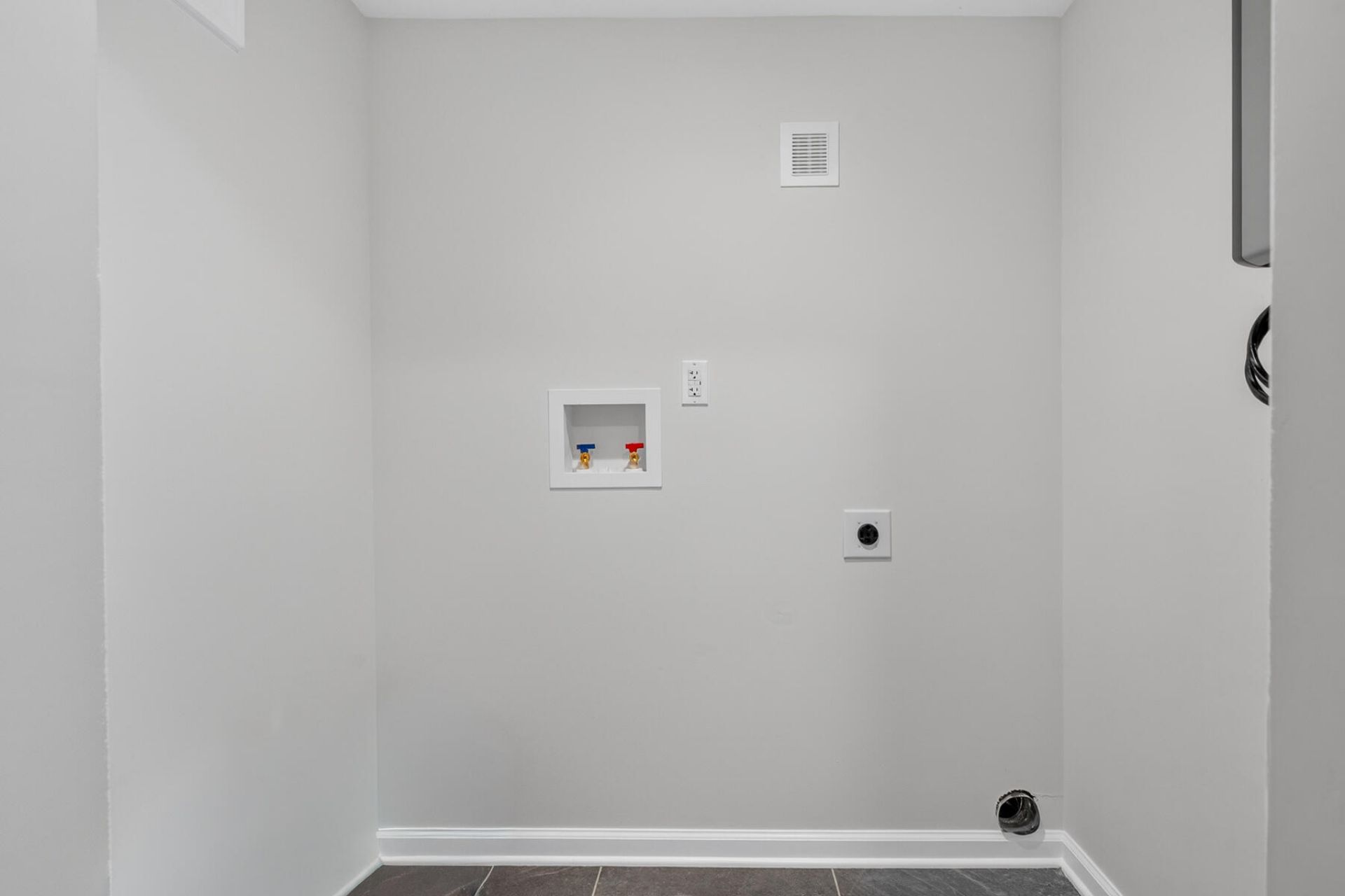 1085 Homestead Road Photo 44