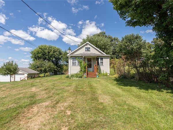 7221 National Pike, Uniontown, PA 15401