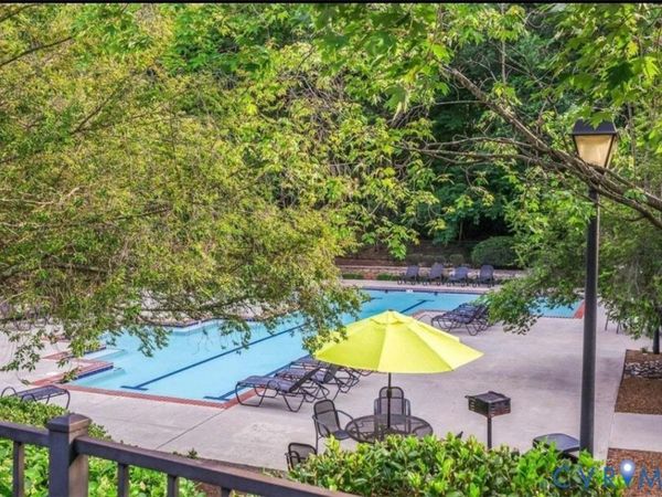 192 Yellowstone Drive, Unit 306, Charlottesville, VA 22903