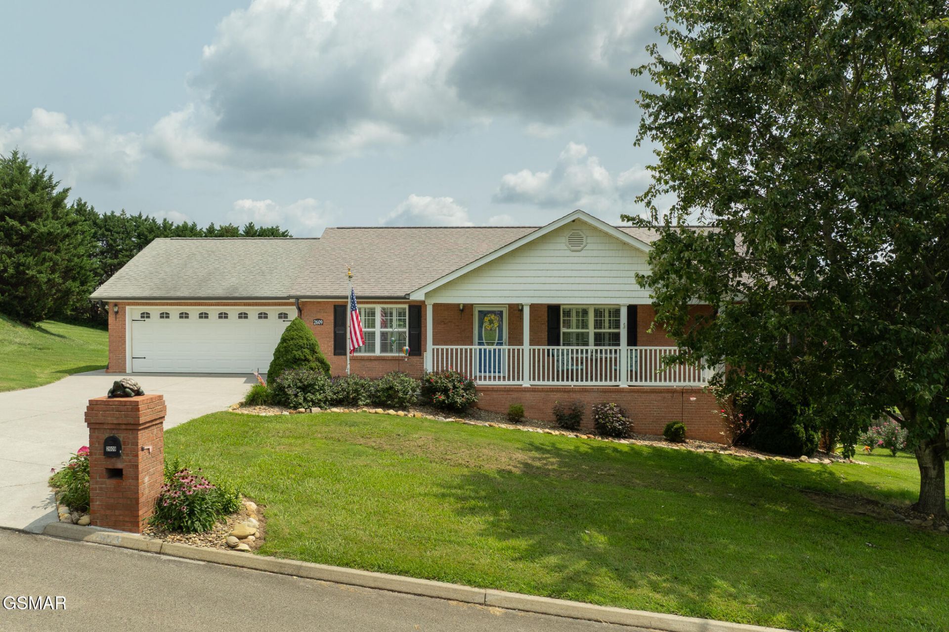 2609 Covington Circle, Sevierville, TN 37876 Main Photo