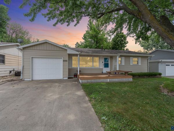 4005 E 7th St, Sioux Falls, SD 57103