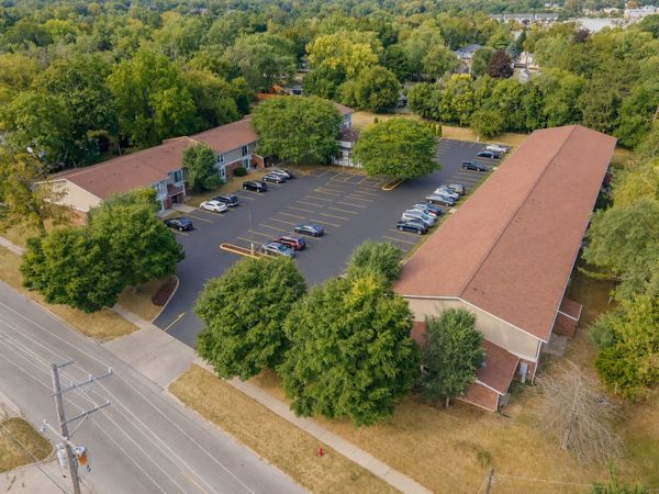 604-620 E Grant Highway , Marengo, IL 60152