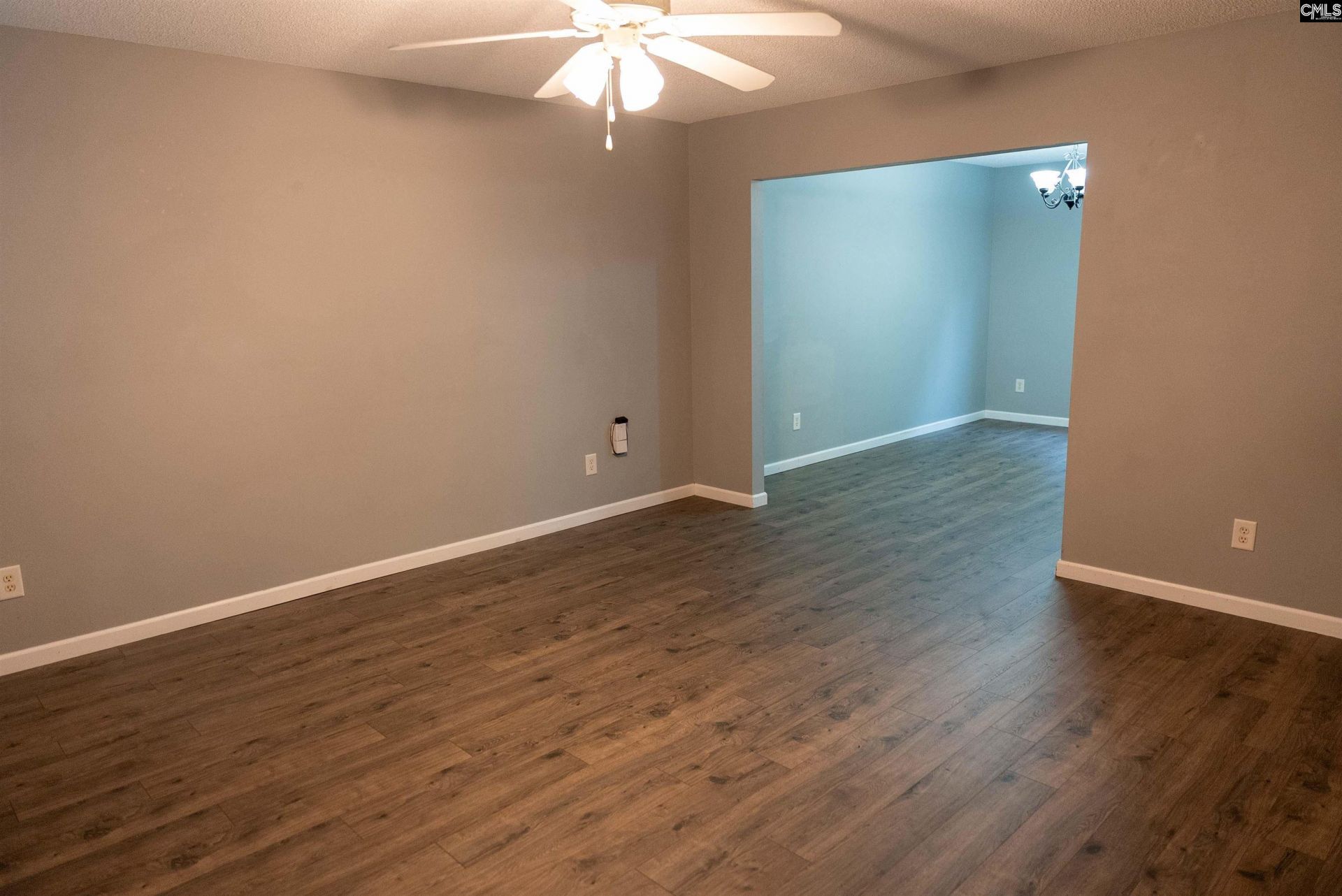 2161 Wilkinson Drive  Photo 4