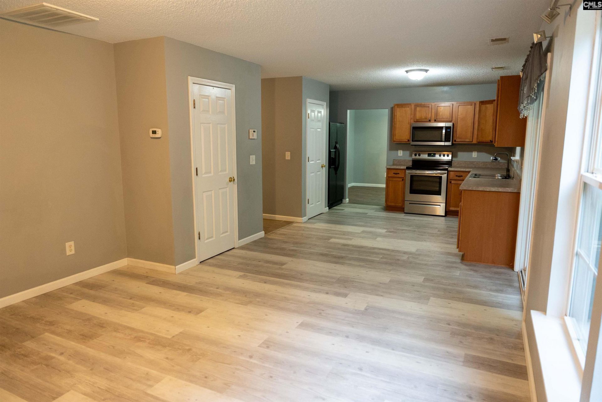 2161 Wilkinson Drive  Photo 5