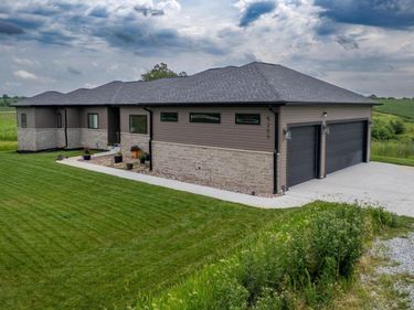 5209 W Roca Road, Martell, NE 68404