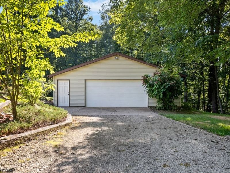 9234 Bailey Road NE, Bolivar, OH 44612 Photo 3