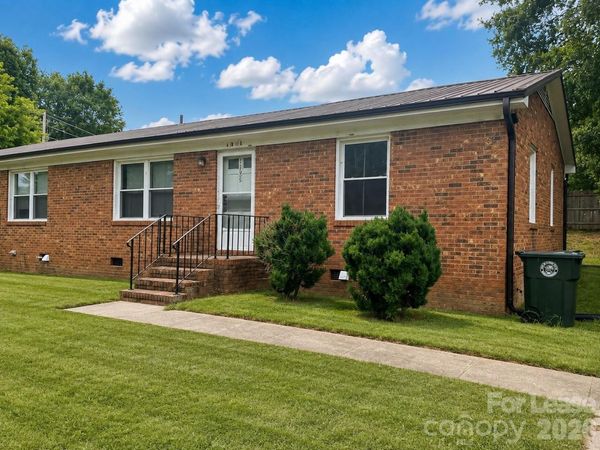1095 Sunset Road , Cherryville, NC 28021