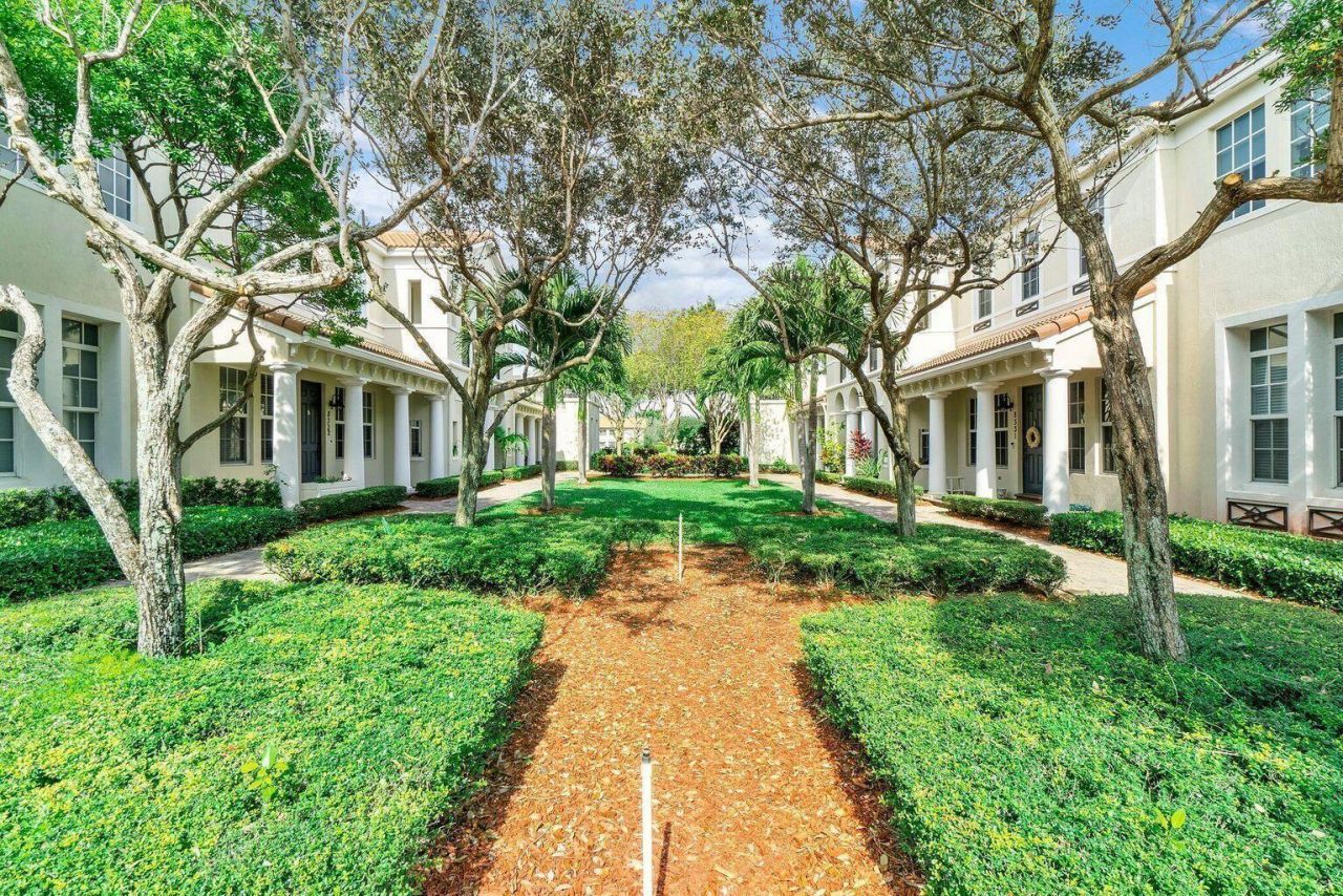 8332 NW 7th Court, Boca Raton, FL 33487 Photo