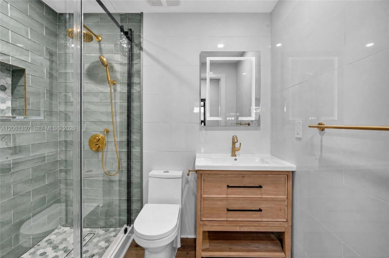1011 NW 30th Ct , Unit 1, Miami, FL 33125 Photo