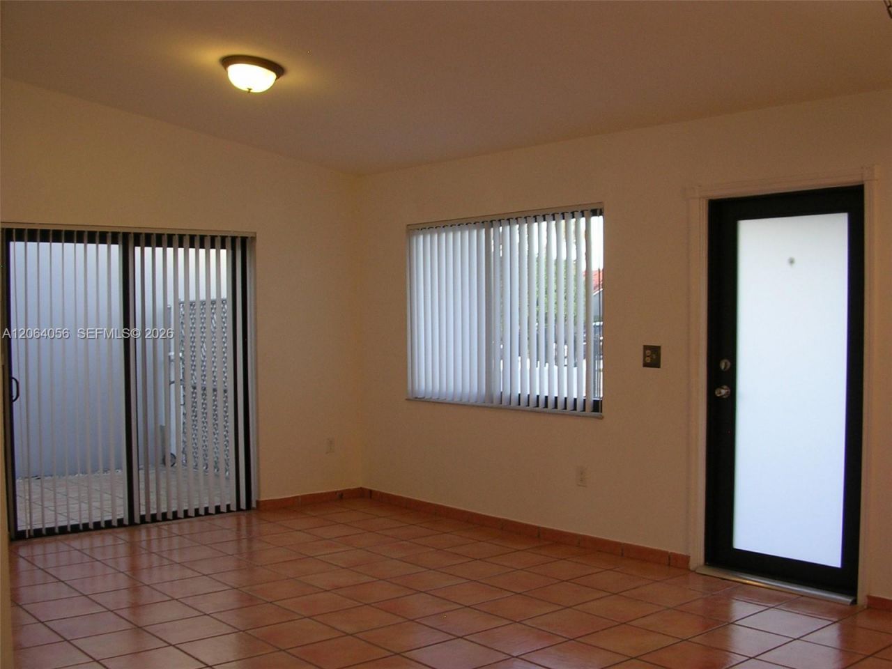14765 SW 82nd St, Miami, FL 33193 Photo