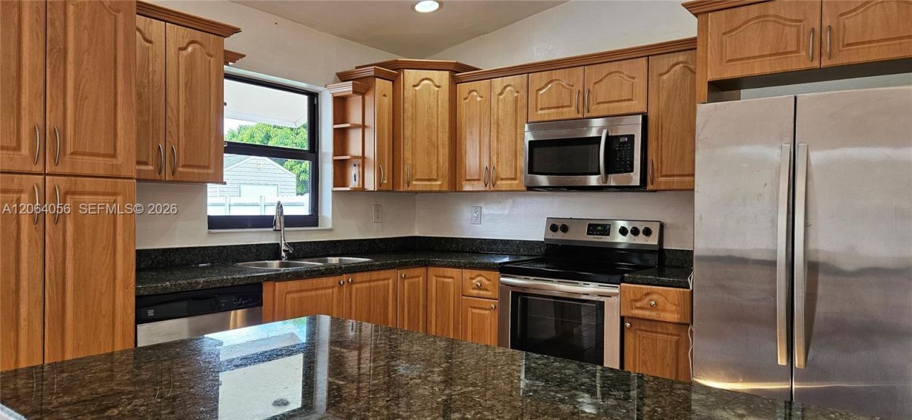 14765 SW 82nd St, Miami, FL 33193 Photo