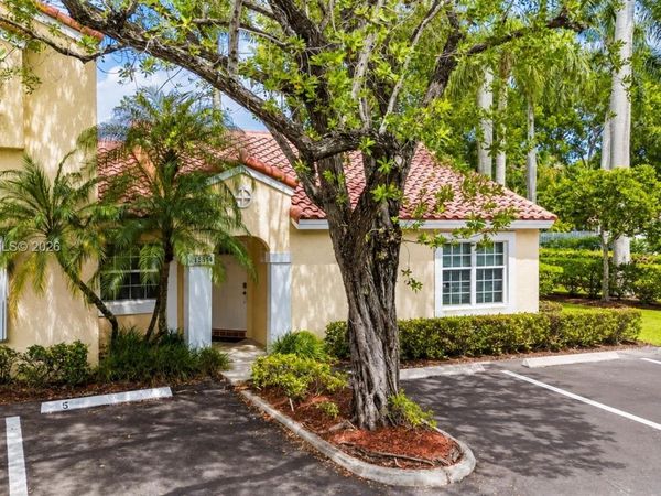 1351 Springside Dr , Weston, FL 33326