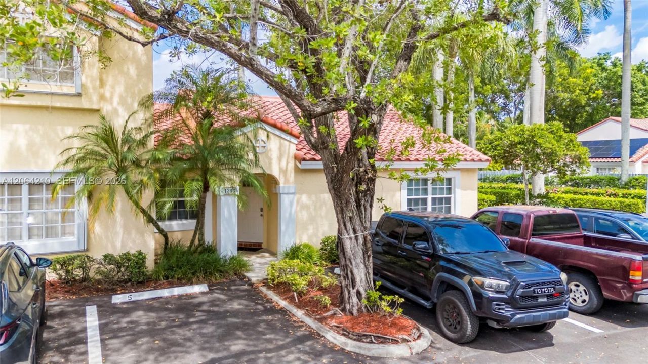 1351 Springside Dr, Weston, FL 33326 Photo