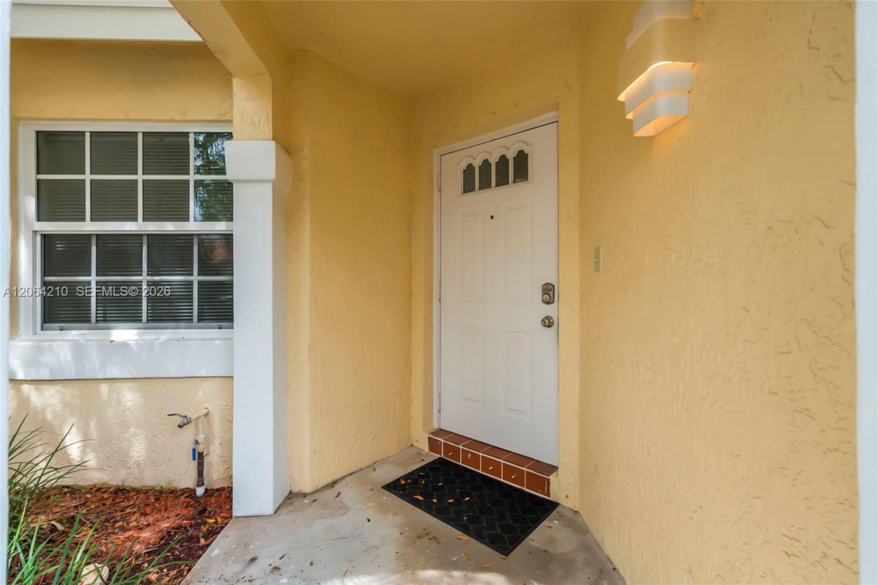 1351 Springside Dr, Weston, FL 33326 Photo