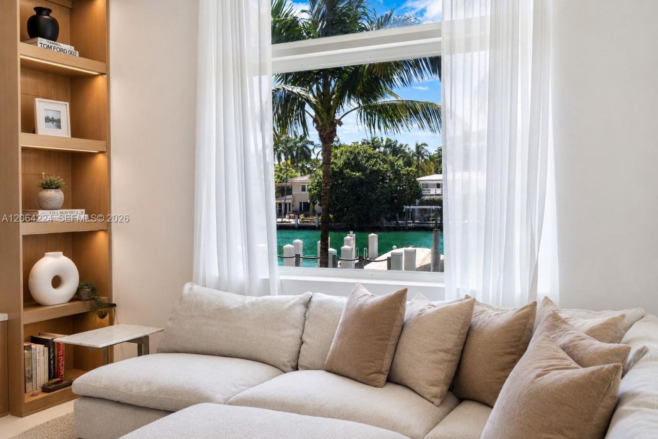 6203 Laguna Path N , Miami Beach, FL 33141 Photo