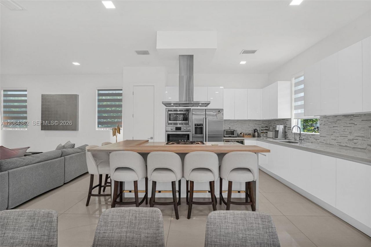 7509 NW 99th Ave, Doral, FL 33178 Photo