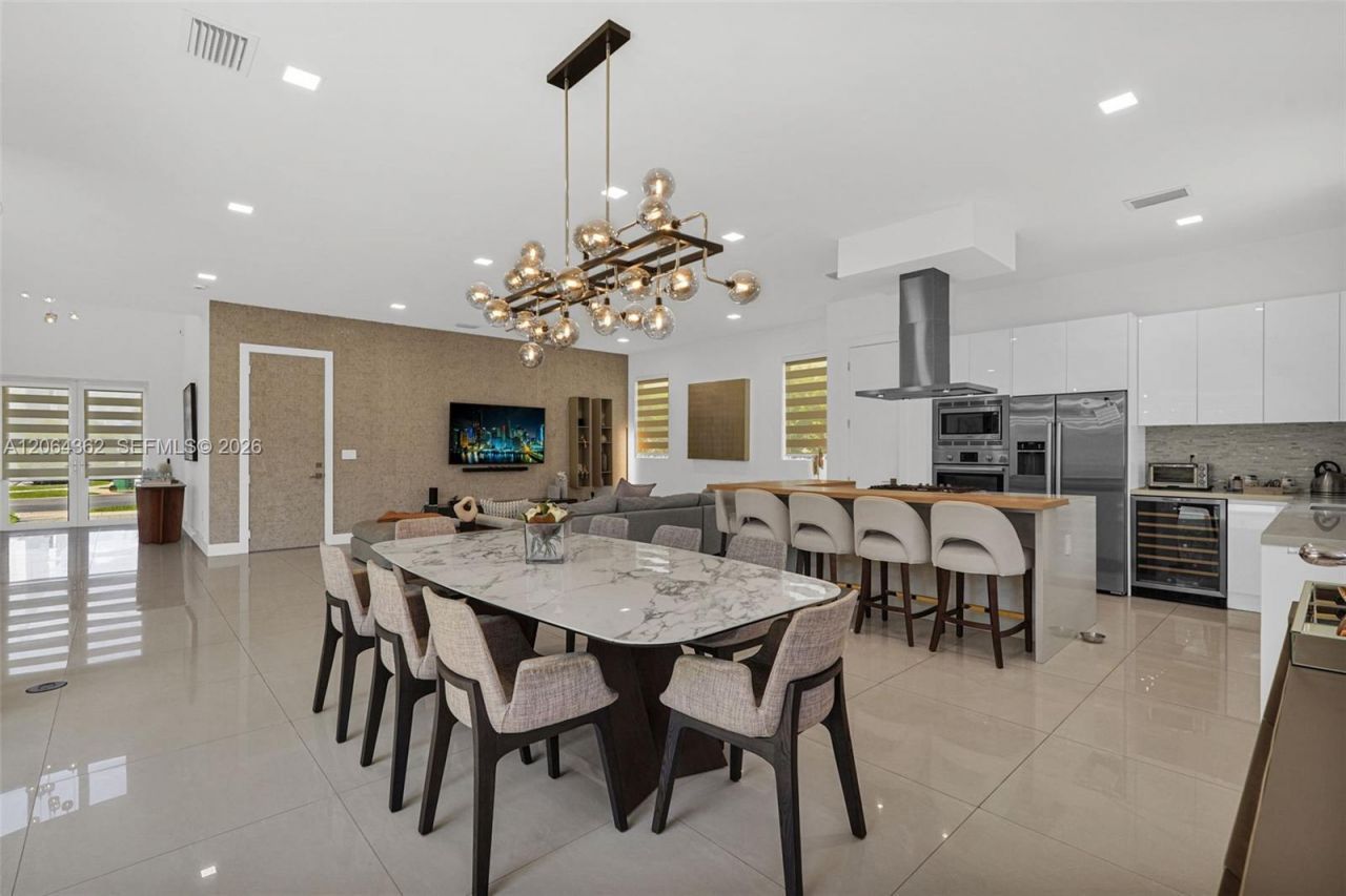 7509 NW 99th Ave, Doral, FL 33178 Photo