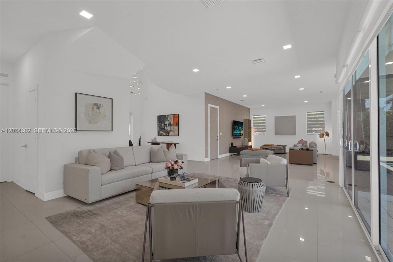 7509 NW 99th Ave, Doral, FL 33178 Photo