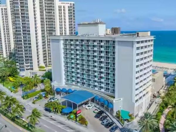 19201 Collins Ave , Unit 540, Sunny Isles Beach, FL 33160