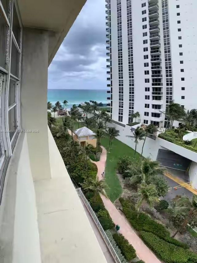 19201 Collins Ave , Unit 540, Sunny Isles Beach, FL 33160 Photo