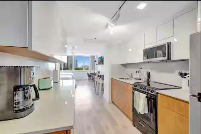 19201 Collins Ave , Unit 540, Sunny Isles Beach, FL 33160 Photo