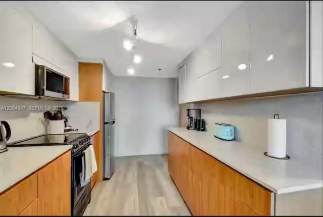 19201 Collins Ave , Unit 540, Sunny Isles Beach, FL 33160 Photo