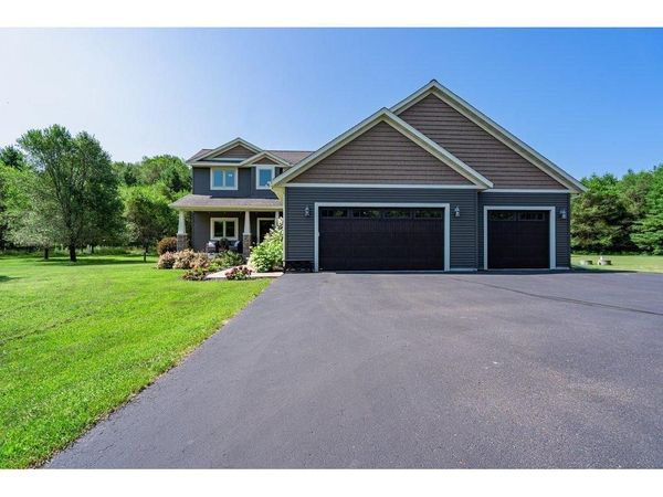 E8270 660th Avenue, Elk Mound, WI 54739