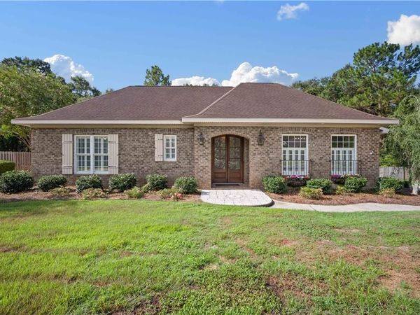 8807 Stillwood Court , Mobile, AL 36619