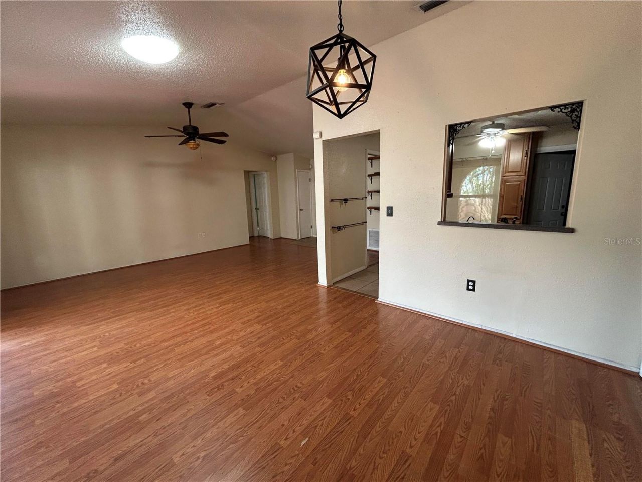 3710 31st Avenue W, Bradenton, FL 34205 Photo