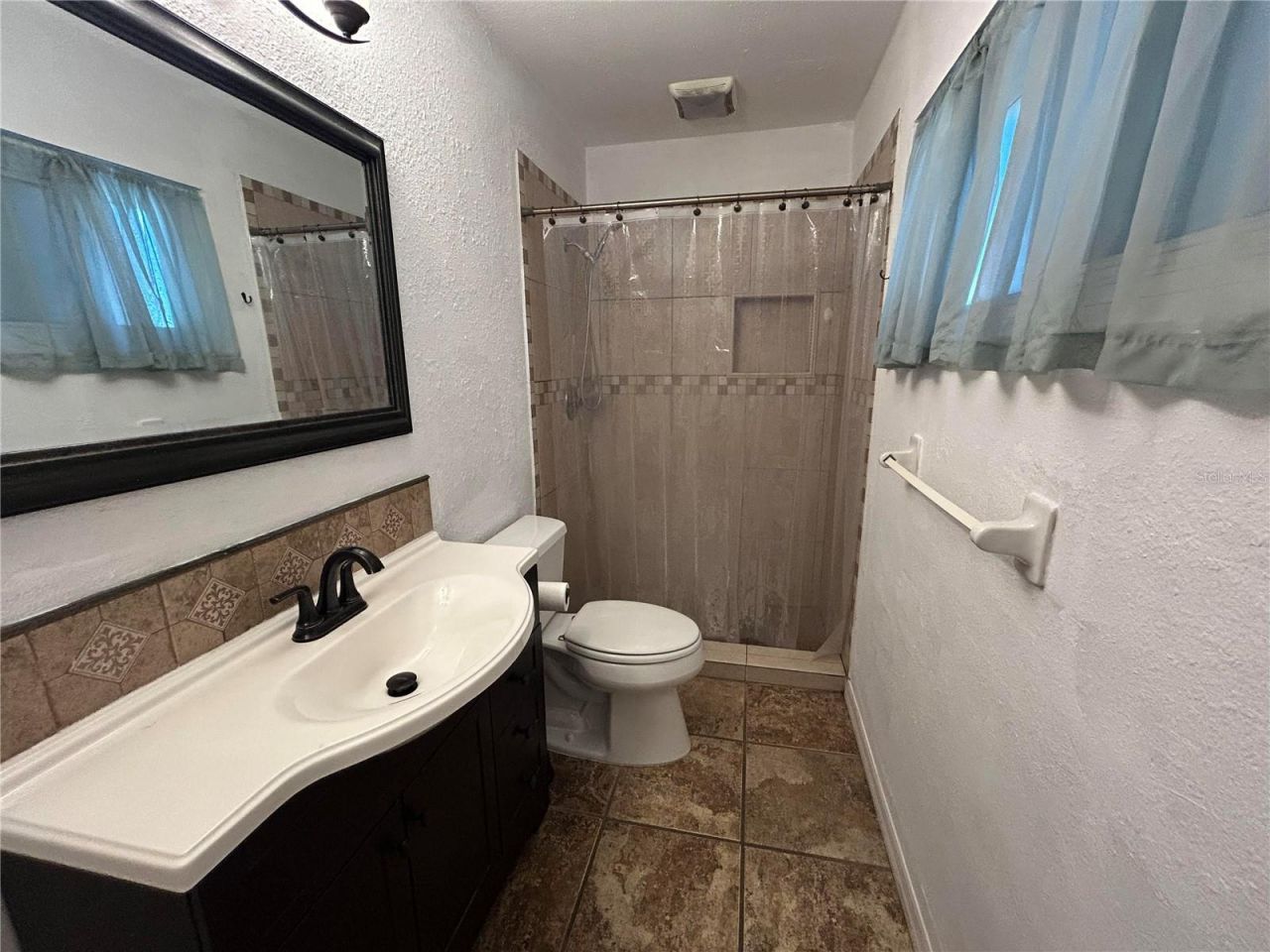 3710 31st Avenue W, Bradenton, FL 34205 Photo