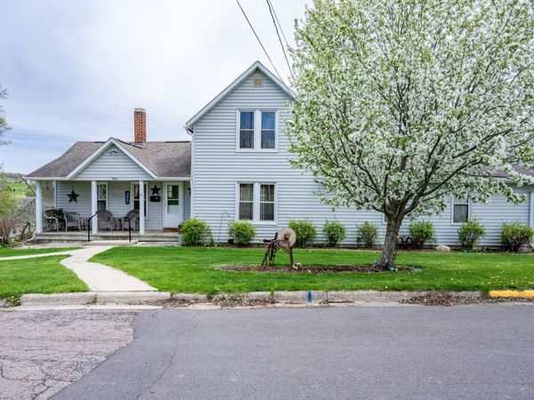 207 Spring Street, Elroy, WI 53929