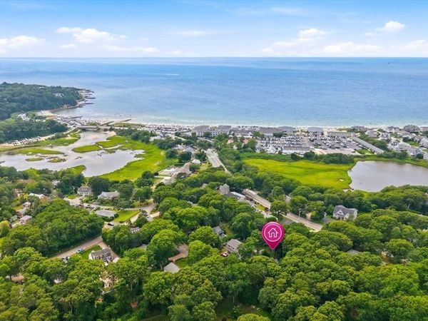 18 Pamet Rd, Falmouth, MA 02556