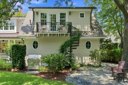 7 Cochran Court photo 4