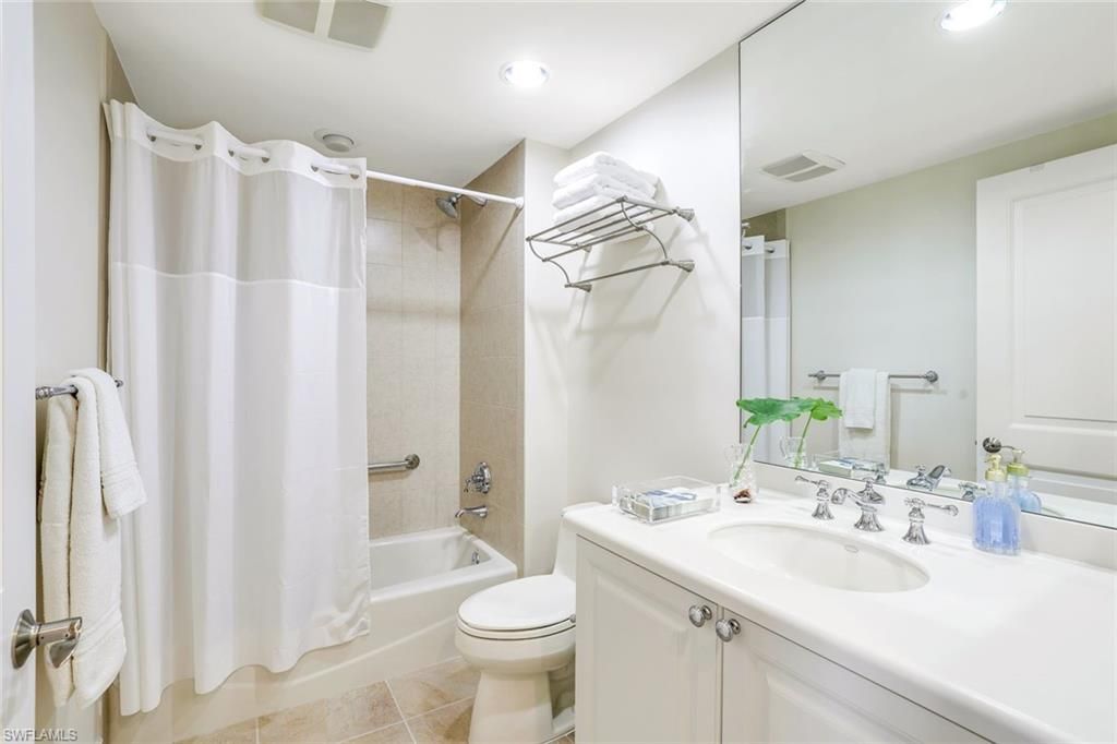 1050 Borghese Ln , Unit 206, Naples, FL 34114 Photo