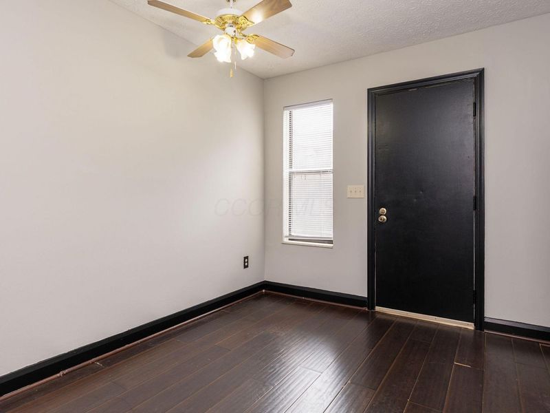 3248 Summertime Court, Unit 19, Columbus, OH 43221 Photo 9