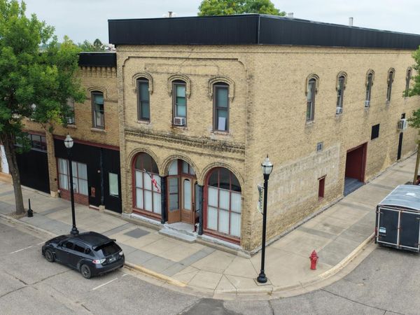 545 Pacific Avenue SW, Willmar, MN 56201