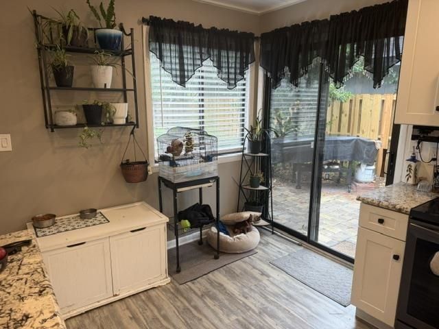 973 Cedarwood Circle Photo 7