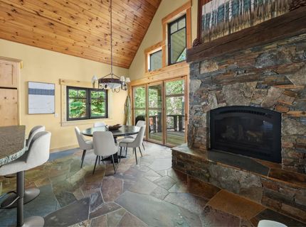 12015 Julian Avenue, Truckee, CA 96161 Photo