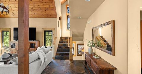 12015 Julian Avenue, Truckee, CA 96161 Photo