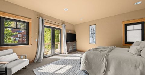 12015 Julian Avenue, Truckee, CA 96161 Photo