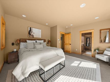 12015 Julian Avenue, Truckee, CA 96161 Photo