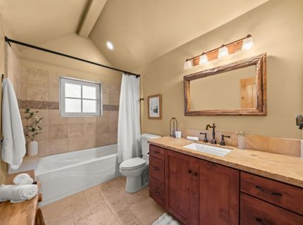 12015 Julian Avenue, Truckee, CA 96161 Photo