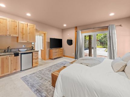 12015 Julian Avenue, Truckee, CA 96161 Photo