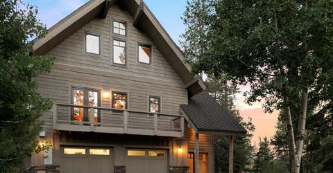 12015 Julian Avenue, Truckee, CA 96161 Photo