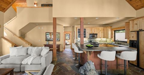 12015 Julian Avenue, Truckee, CA 96161 Photo