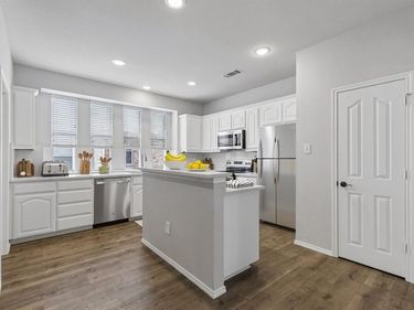436 Baverton Lane, Fort Worth, TX 76052