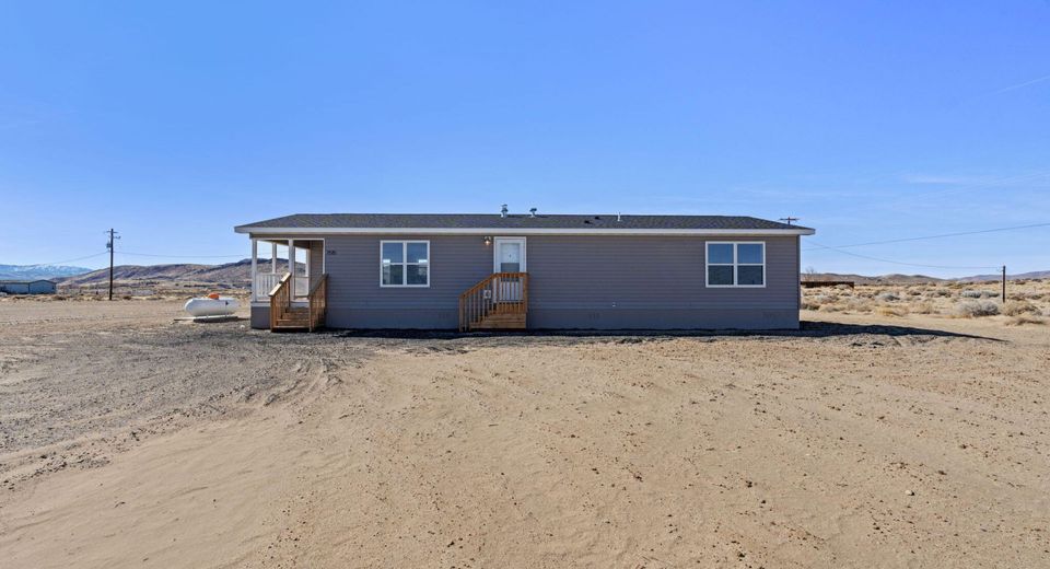 7730 Remington Road, Silver Springs, NV 89429 Photo