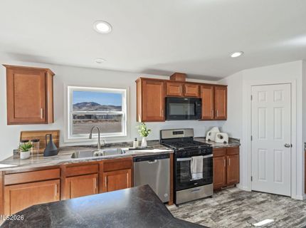 7730 Remington Road, Silver Springs, NV 89429 Photo