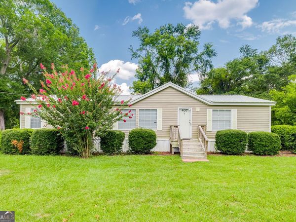 437 Burkhalter Circle, Claxton, GA 30417